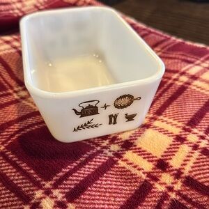 Pyrex Early American Small Loaf Pan